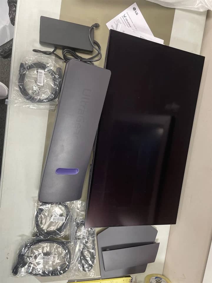 LG 32GS95UE Monitors