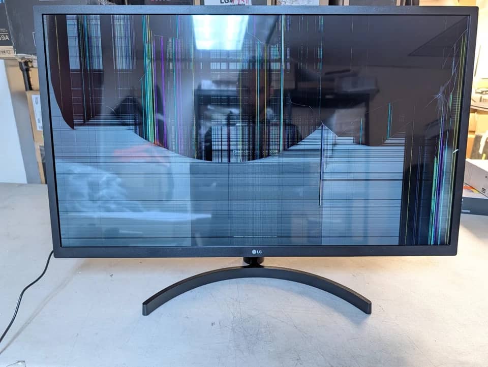 LG 32MN600P Monitors