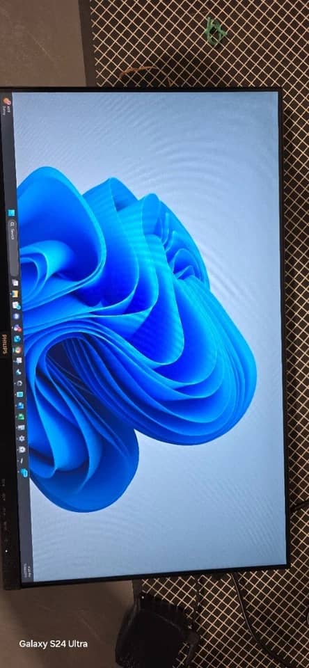 Philips 241V8LB Monitors