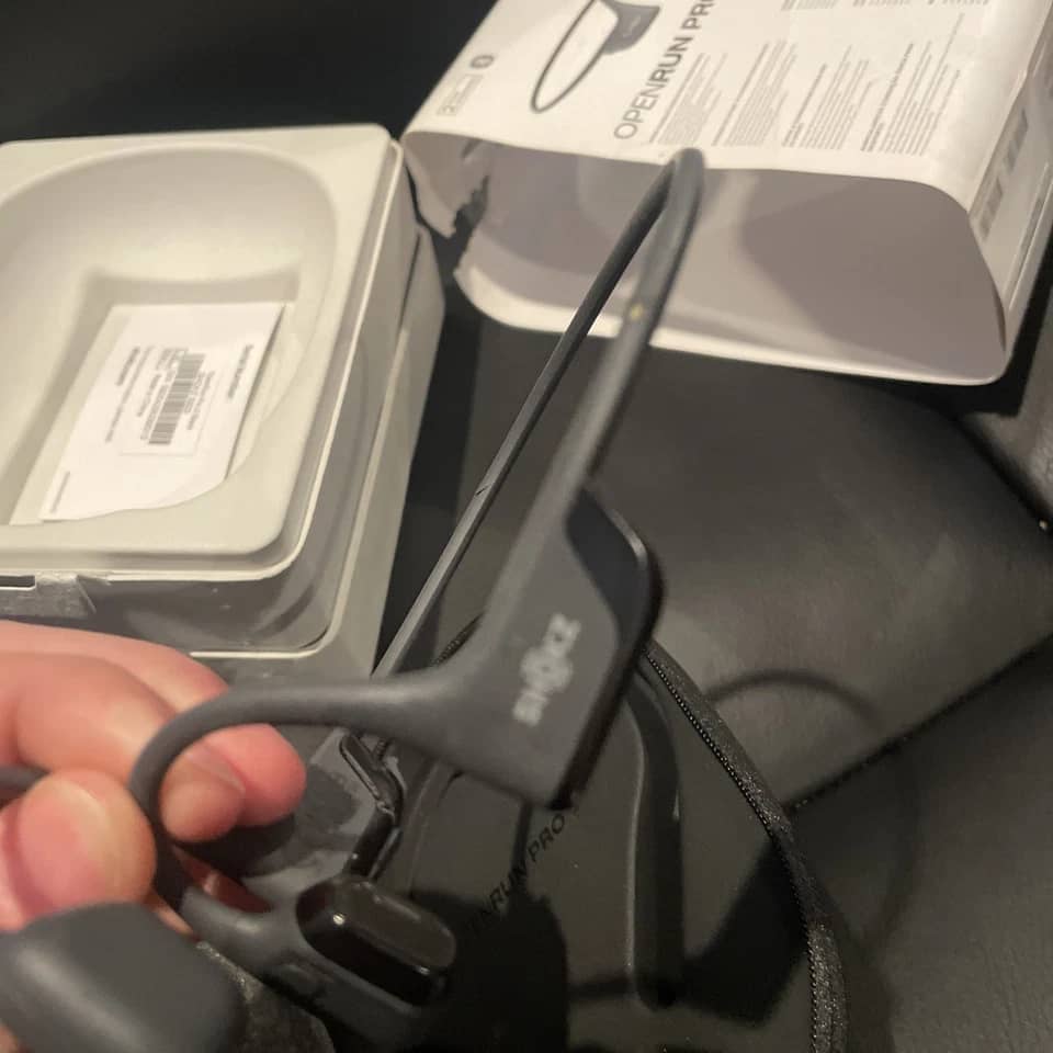 Shokz S820-ST-BK-US Headphones & Earbuds 