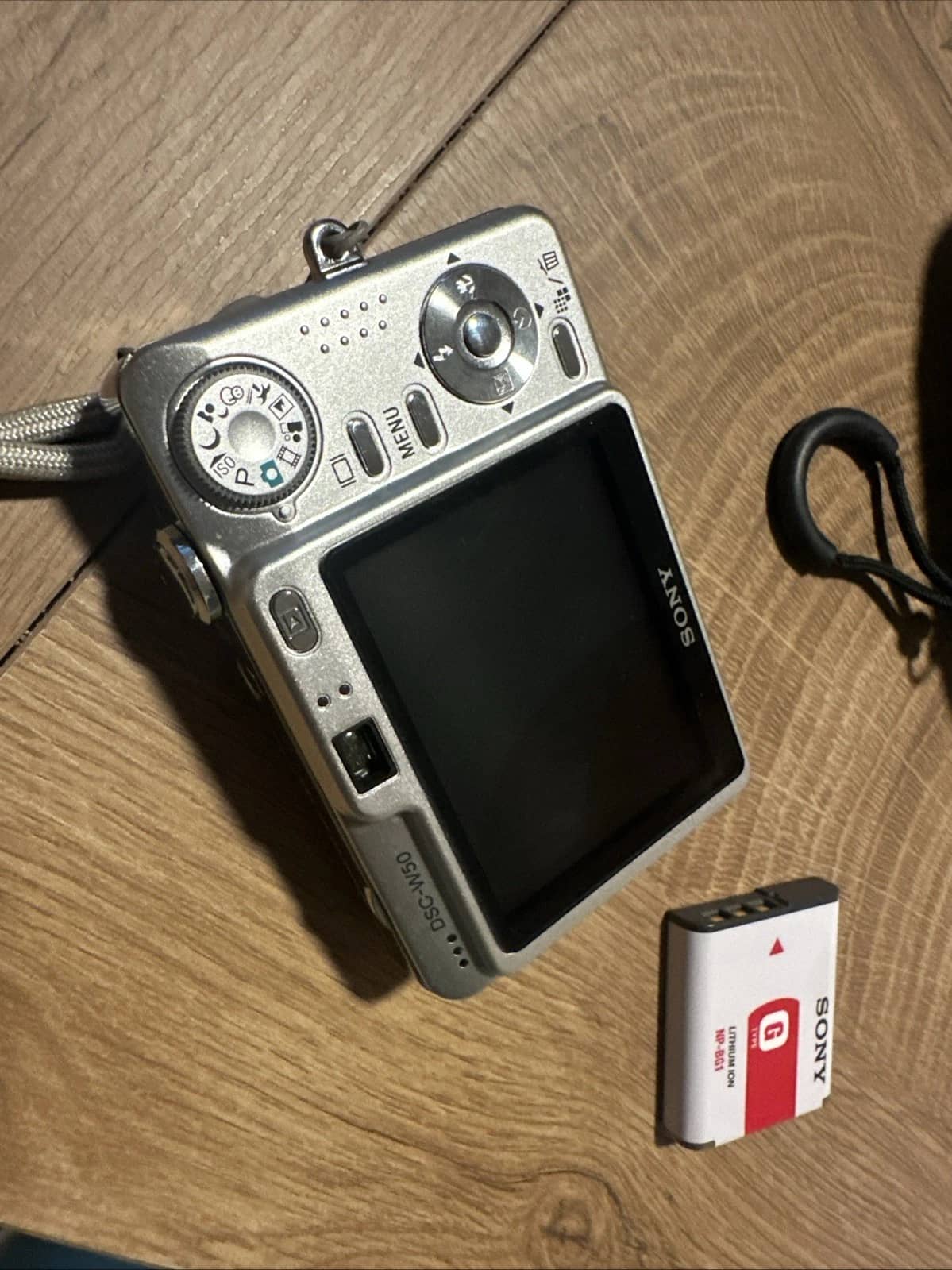 Sony Cyber-shot DSC-W50 Digital Cameras Silver New Body Only