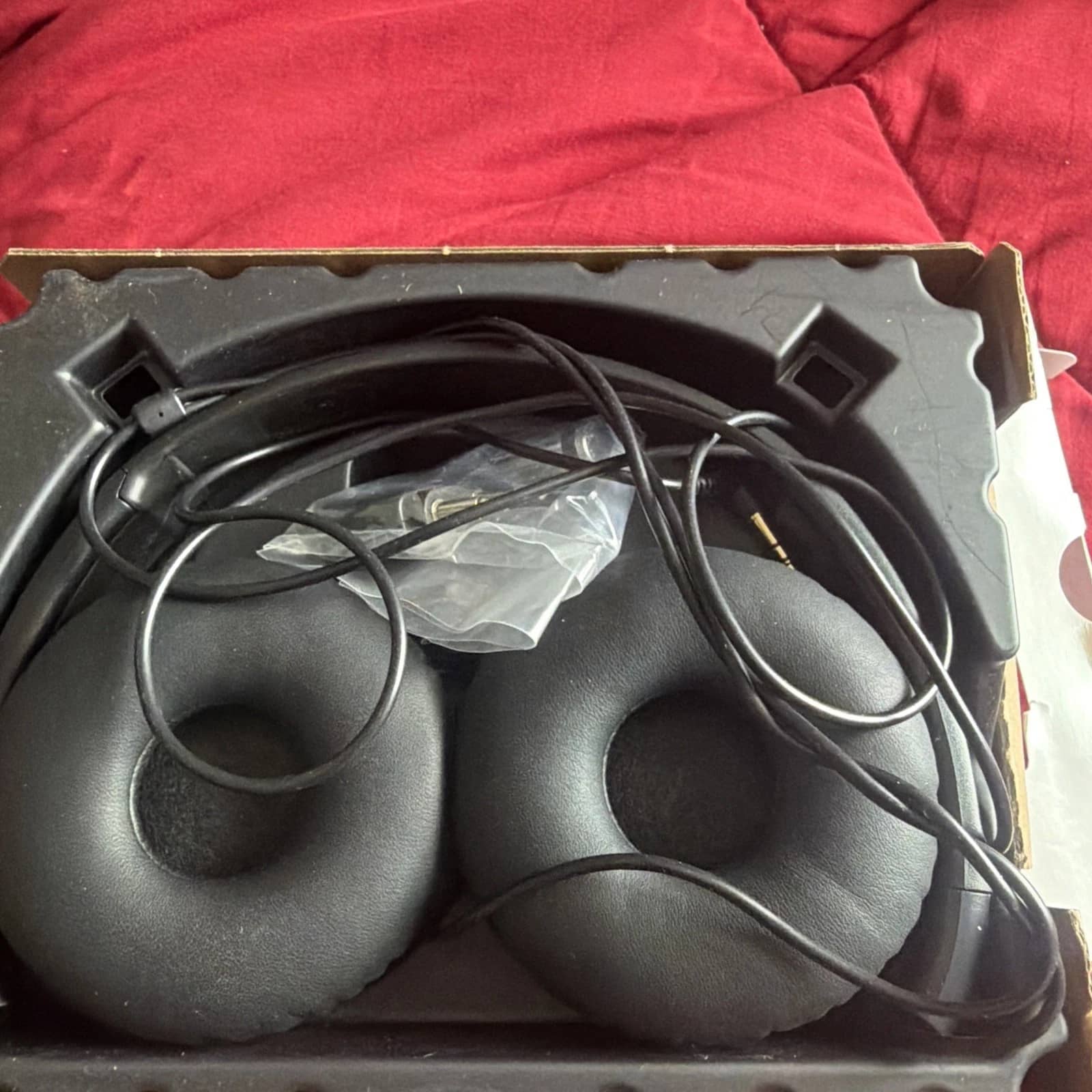 Sony ZX110NC Headphones & Earbuds Black New