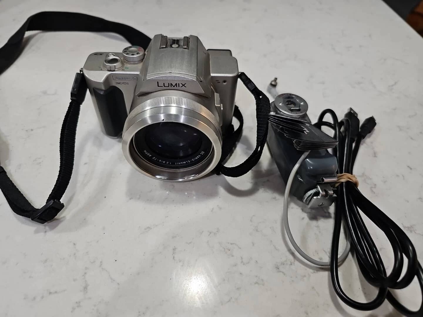 Panasonic LUMIX FZ10 Digital Cameras Silver Used - Good Body Only