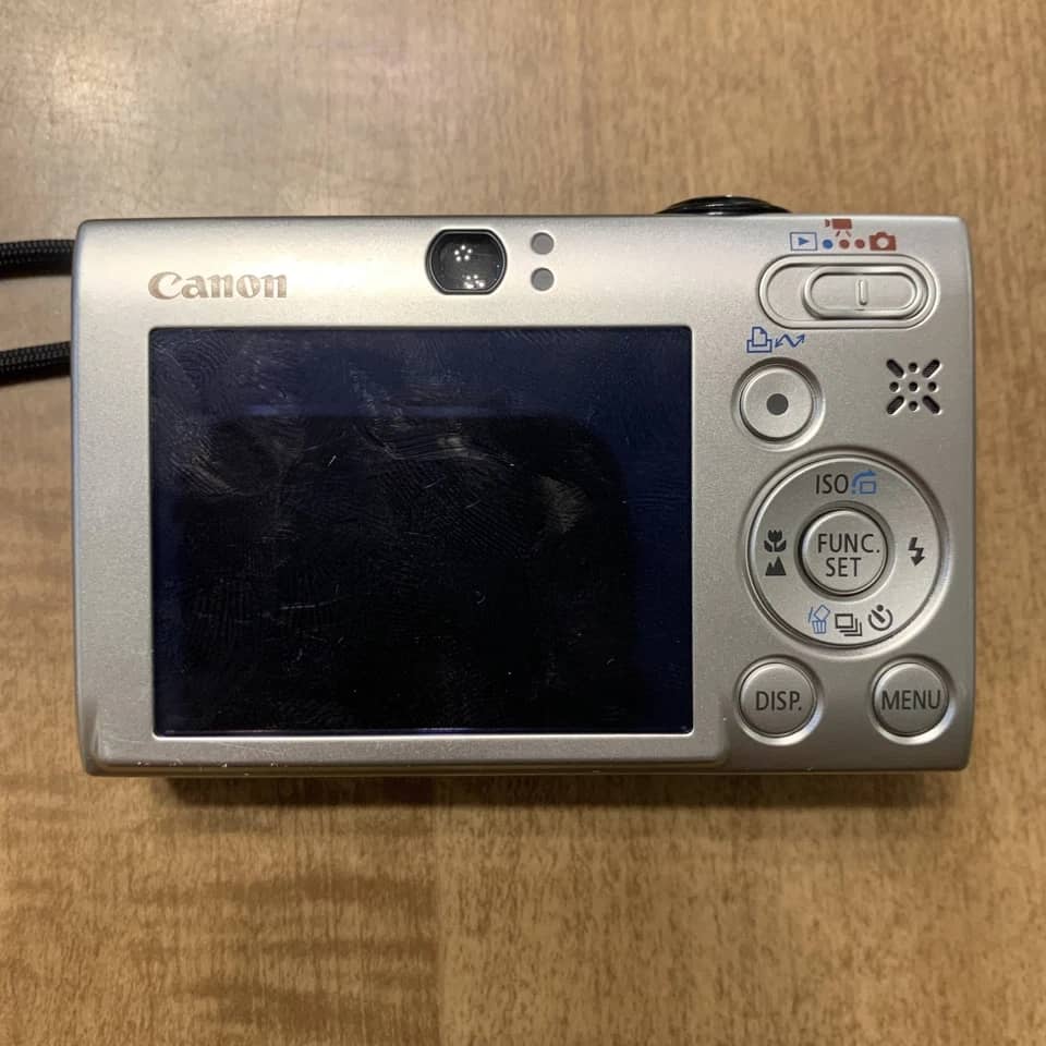 Canon PowerShot SD770 IS Digital Cameras Silver Used - Like New Body Only