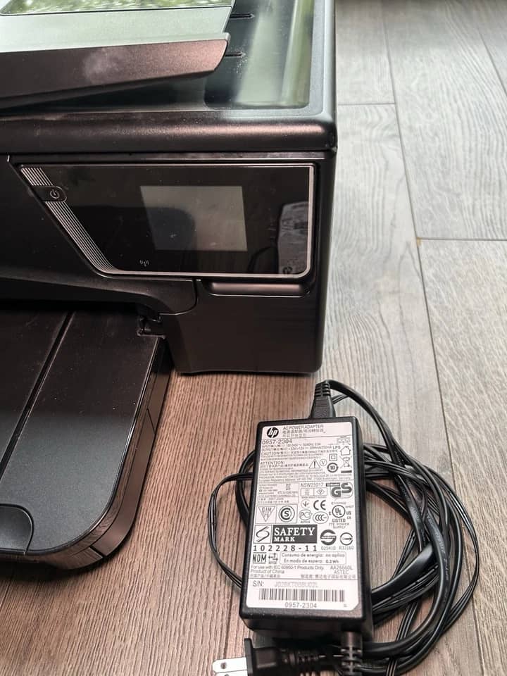 HP Officejet 6700 Premium Printers For parts or not working