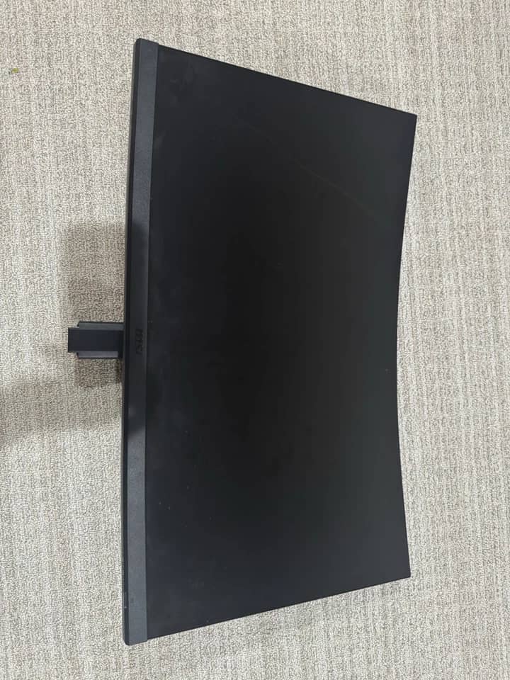 MSI G32C4W Monitors