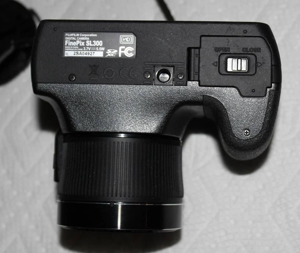Fujifilm sl300 Digital Cameras Black Used - Good Body Only