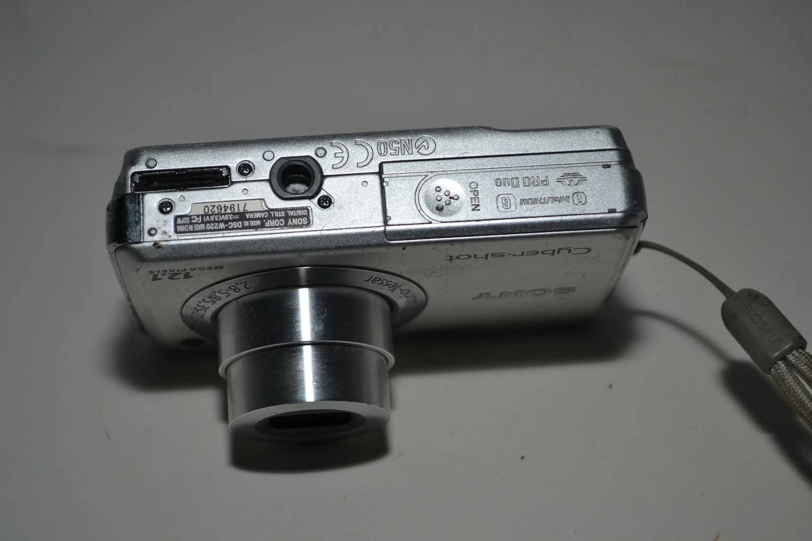 Sony Cyber-shot DSC-WX220 Digital Cameras Black New Body Only