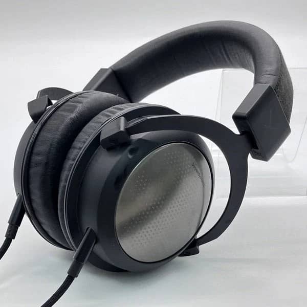 Beyerdynamic T5 Headphones & Earbuds Black New