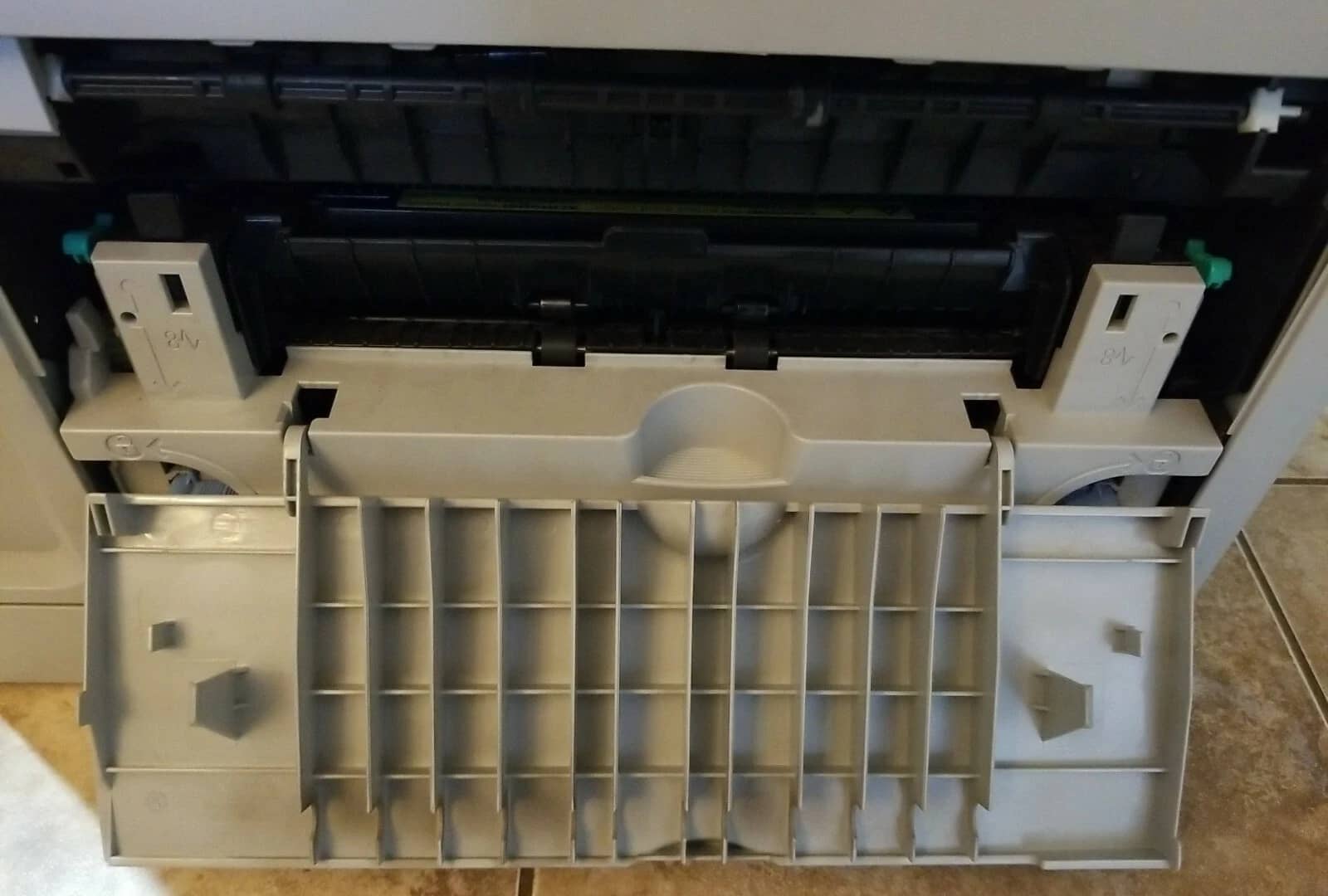 HP 2550n Printers For parts or not working