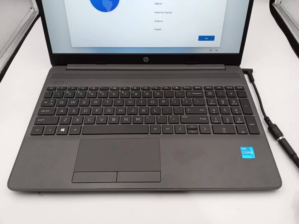 HP 250 G8 Computers