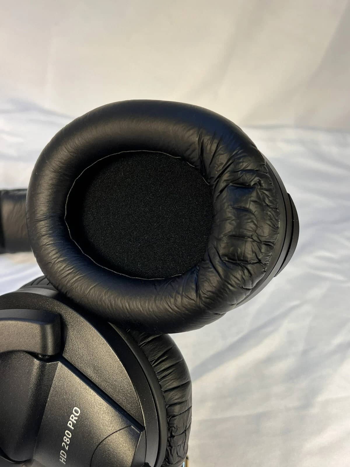 Sennheiser HD280PRO Headphones & Earbuds Black New