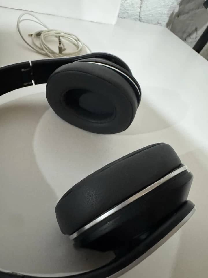 Monster Studio Headphones & Earbuds 