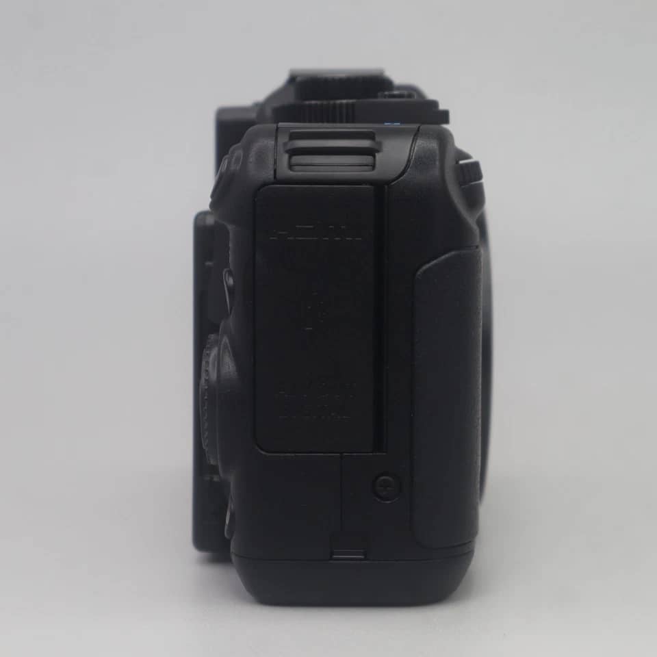 Canon PowerShot G12 Digital Cameras Black Used - Good Body Only