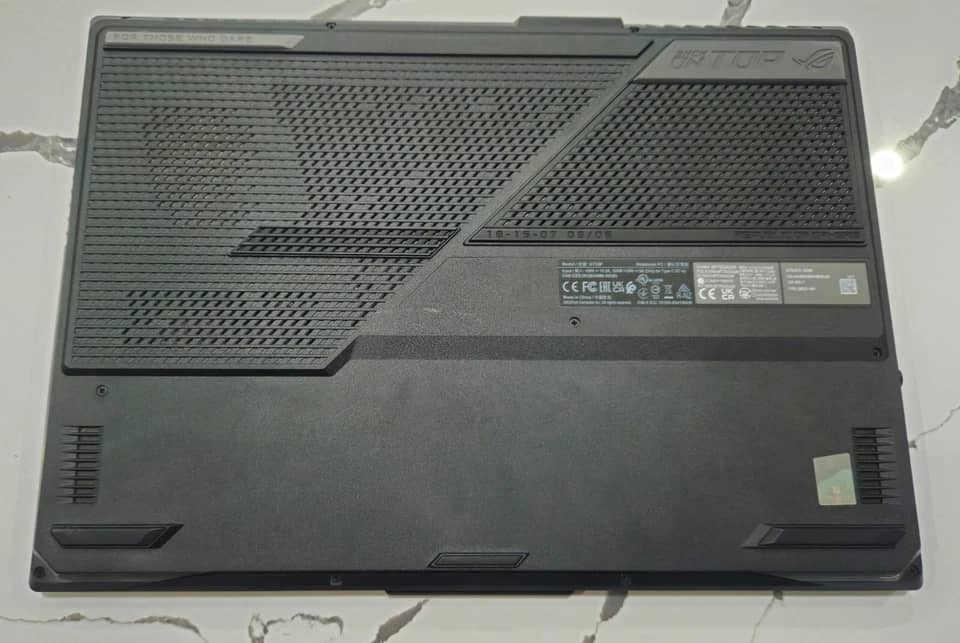 ASUS ROG Strix Scar 17 Computers