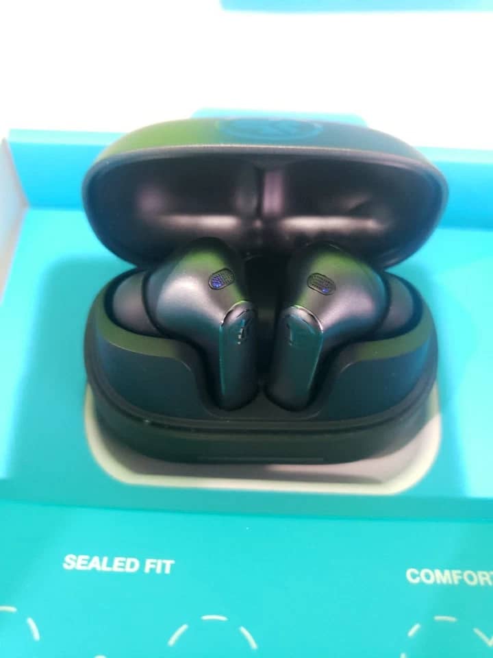JLab Epic Pods Headphones & Earbuds Black New