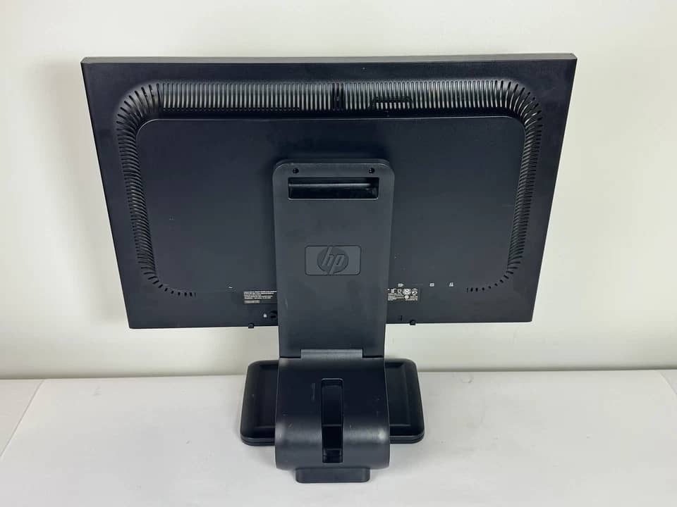 HP LA2405x Monitors