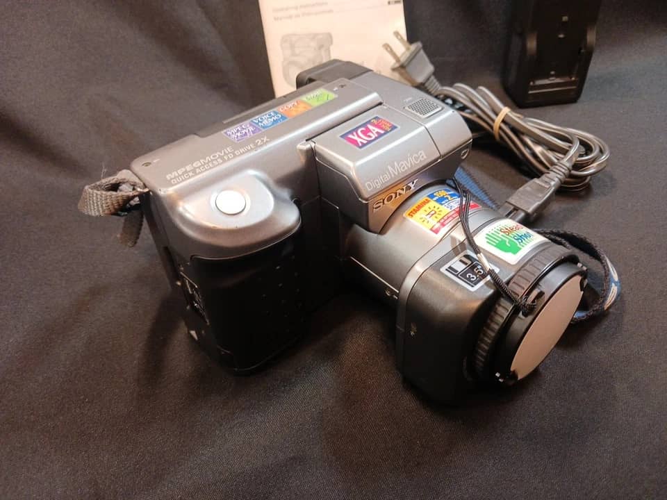Sony Mavica MVC-FD91 Digital Cameras Black New Body Only