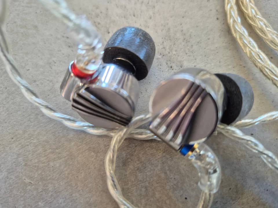 FiiO FD5 Headphones & Earbuds Silver New