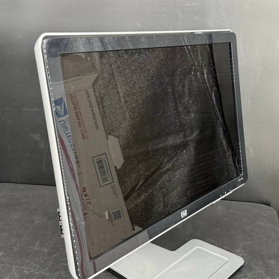 HP W2207 Monitors