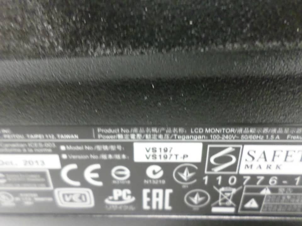 ASUS VS197T Monitors