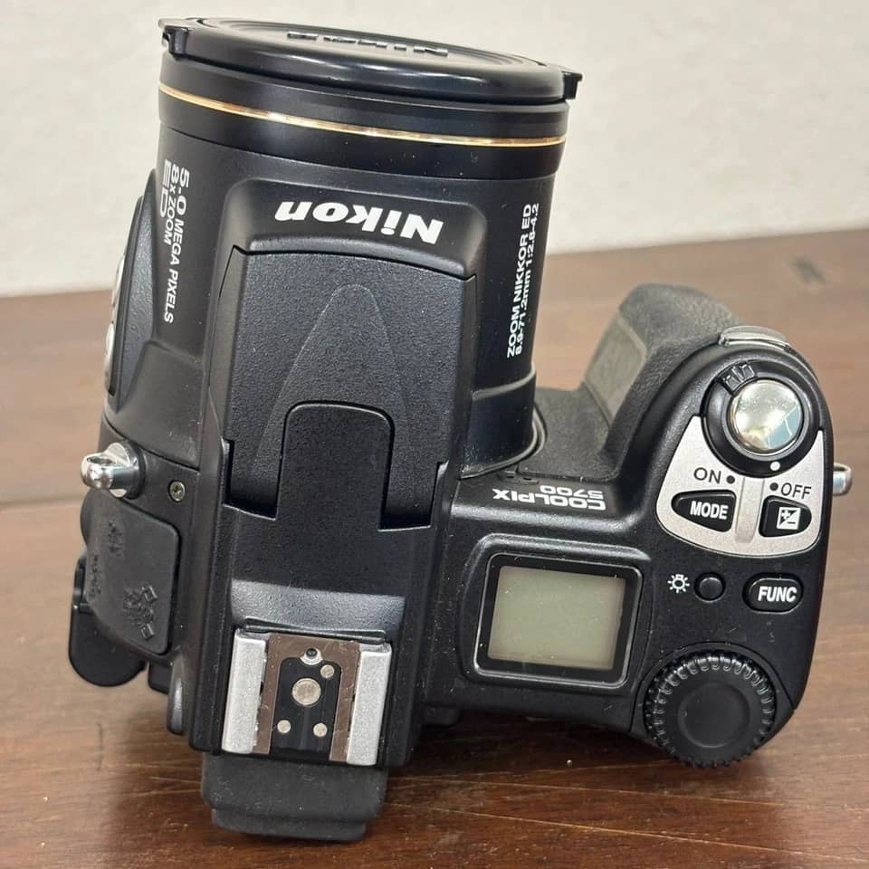 Nikon COOLPIX 5700 Digital Cameras Black New Body Only