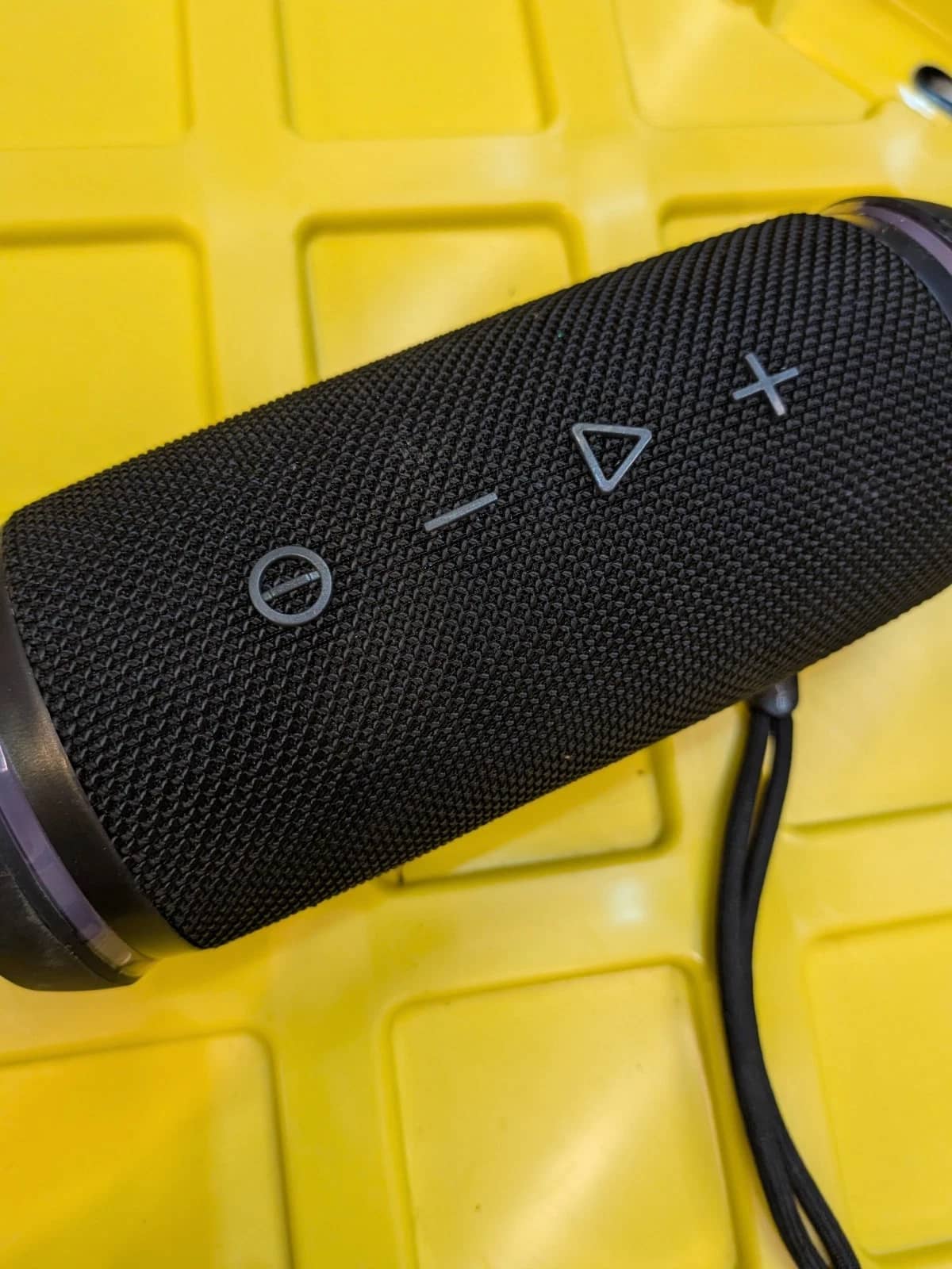 TREBLAB HD77 Portable Bluetooth Speakers Black New