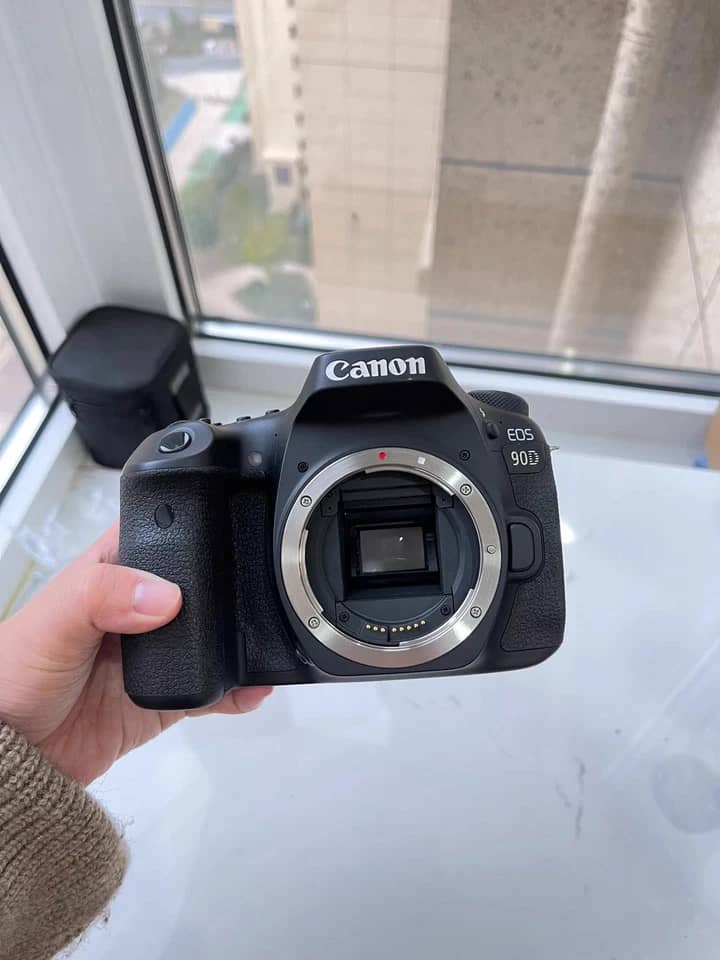 Canon EOS 90D Digital Cameras