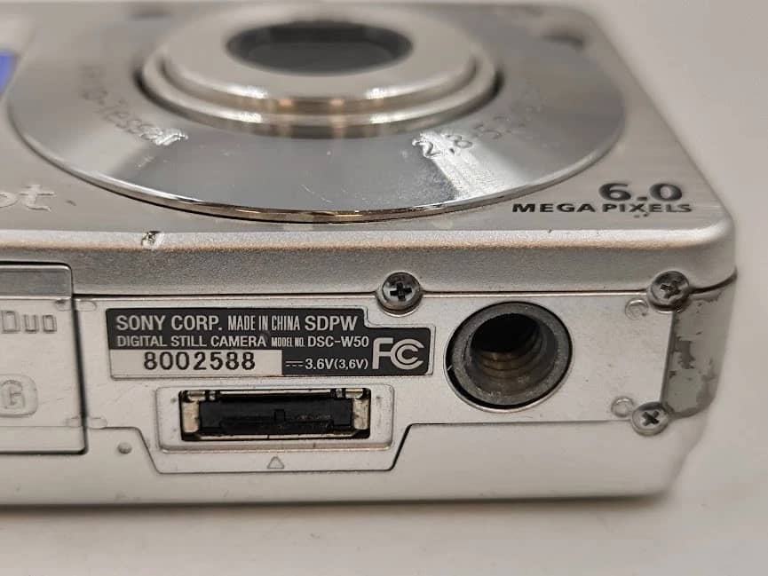 Sony Cyber-shot DSC-W50 Digital Cameras Silver New Body Only