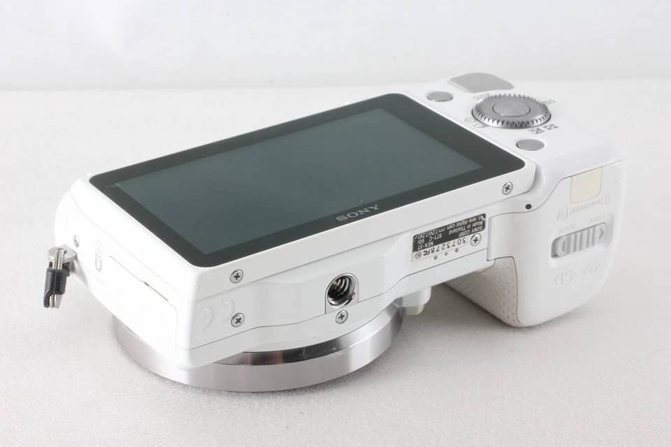 Sony NEX-5TL Digital Cameras White New 16-50mm Kit