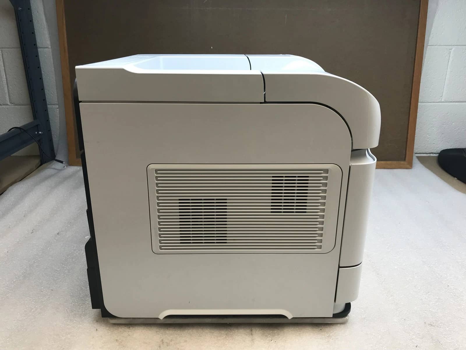 HP CE990A Printers Refurbished - Excellent