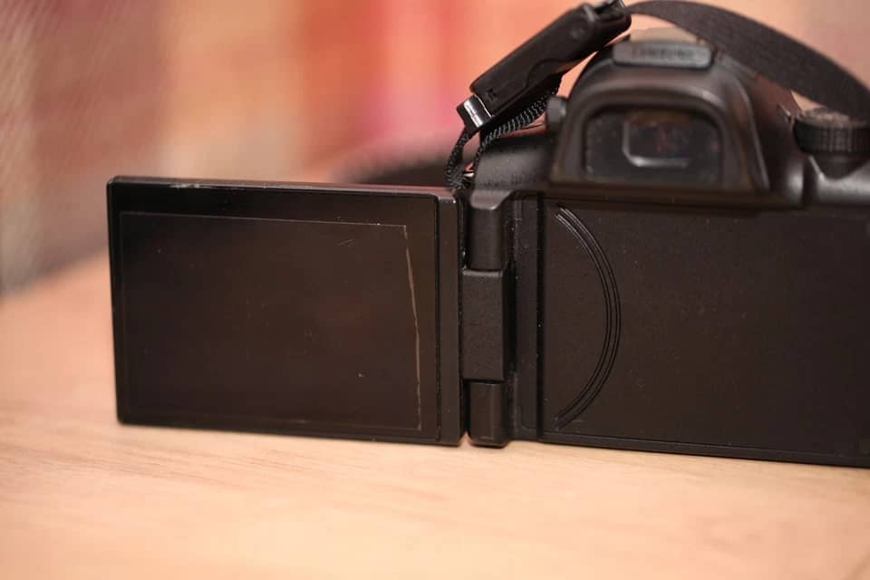 Samsung NX20 Digital Cameras Black New Body Only