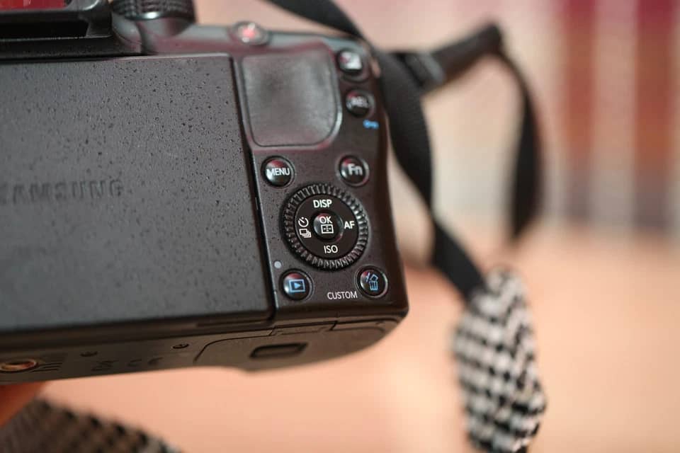 Samsung NX20 Digital Cameras Black New Body Only