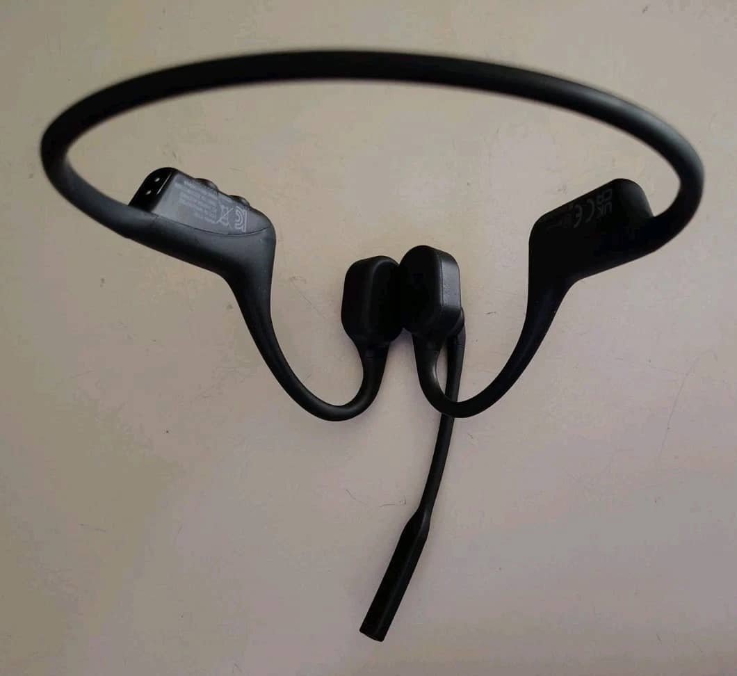 Shokz Opencomm C102 Headphones & Earbuds Black Used - Good