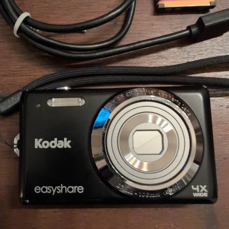 Kodak EasyShare M522 Digital Cameras Red New Body Only