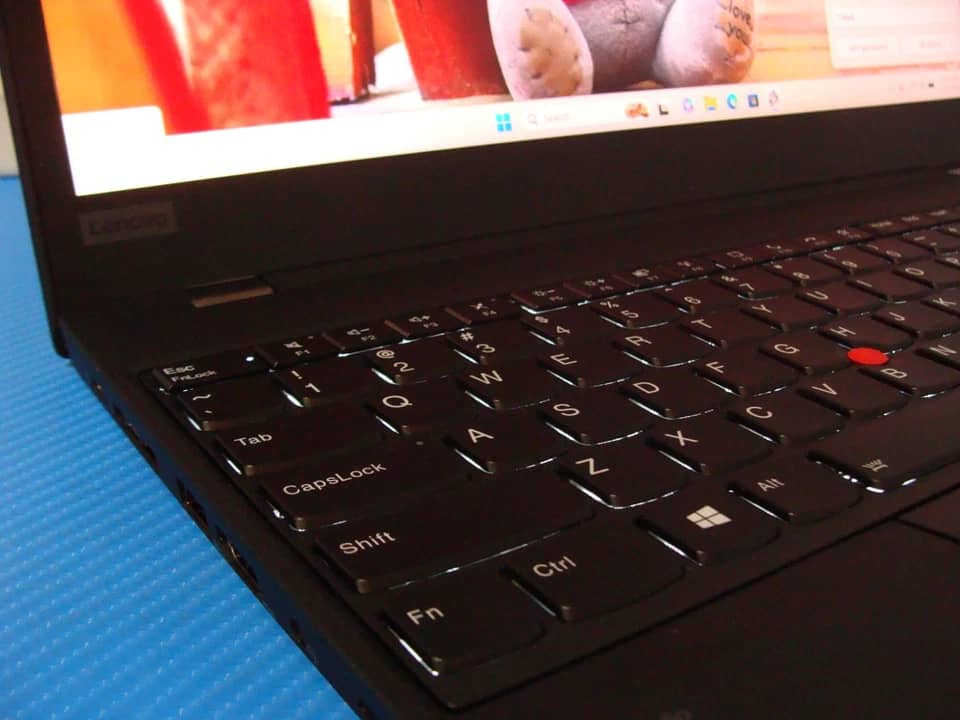 Lenovo ThinkPad P15s Gen 2 (Intel) Computers