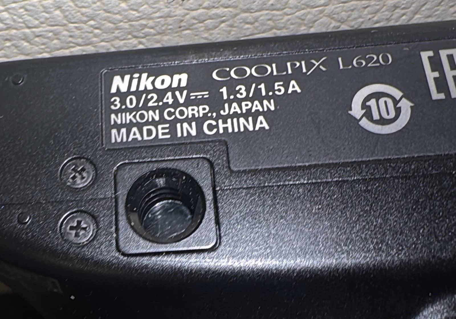 Nikon COOLPIX L620 Digital Cameras Black New Body Only