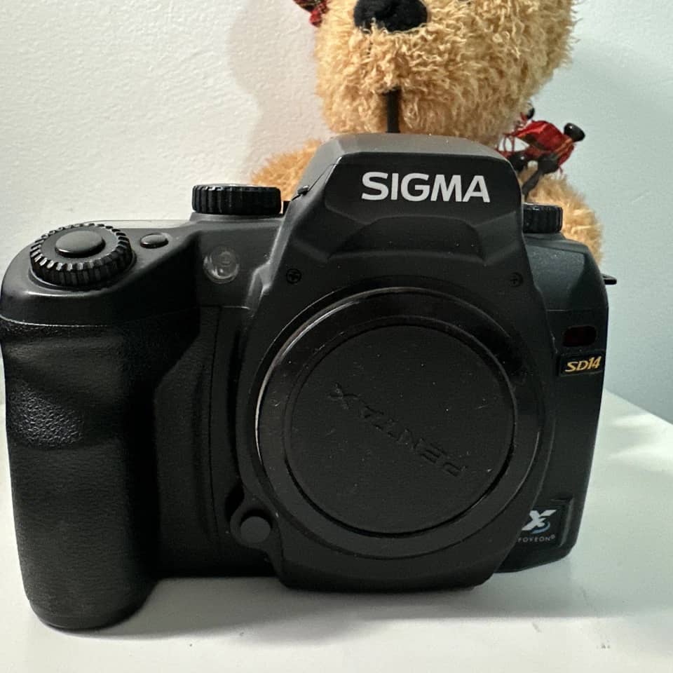 Sigma SD14 Digital Cameras Black Refurbished - Excellent Body Only