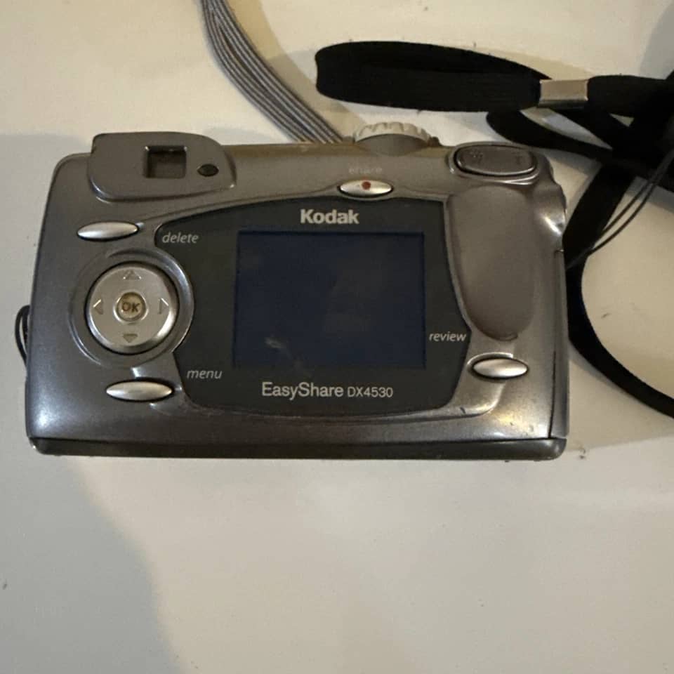 Kodak EasyShare DX4530 Digital Cameras Gray New Body Only