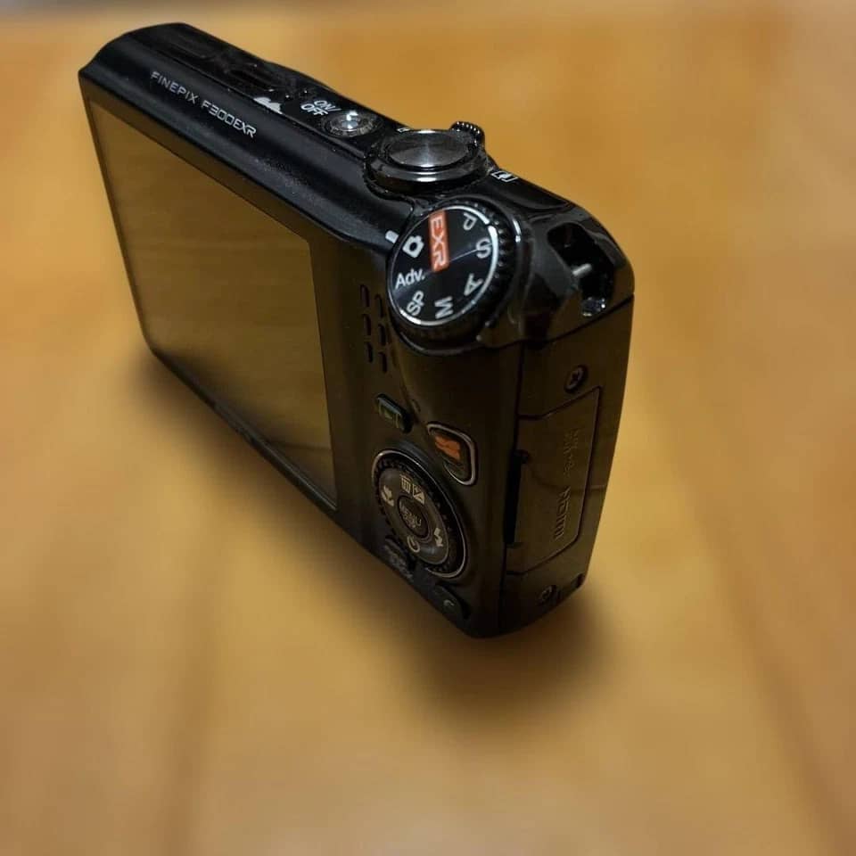 Fujifilm DiMAGE F300 Digital Cameras