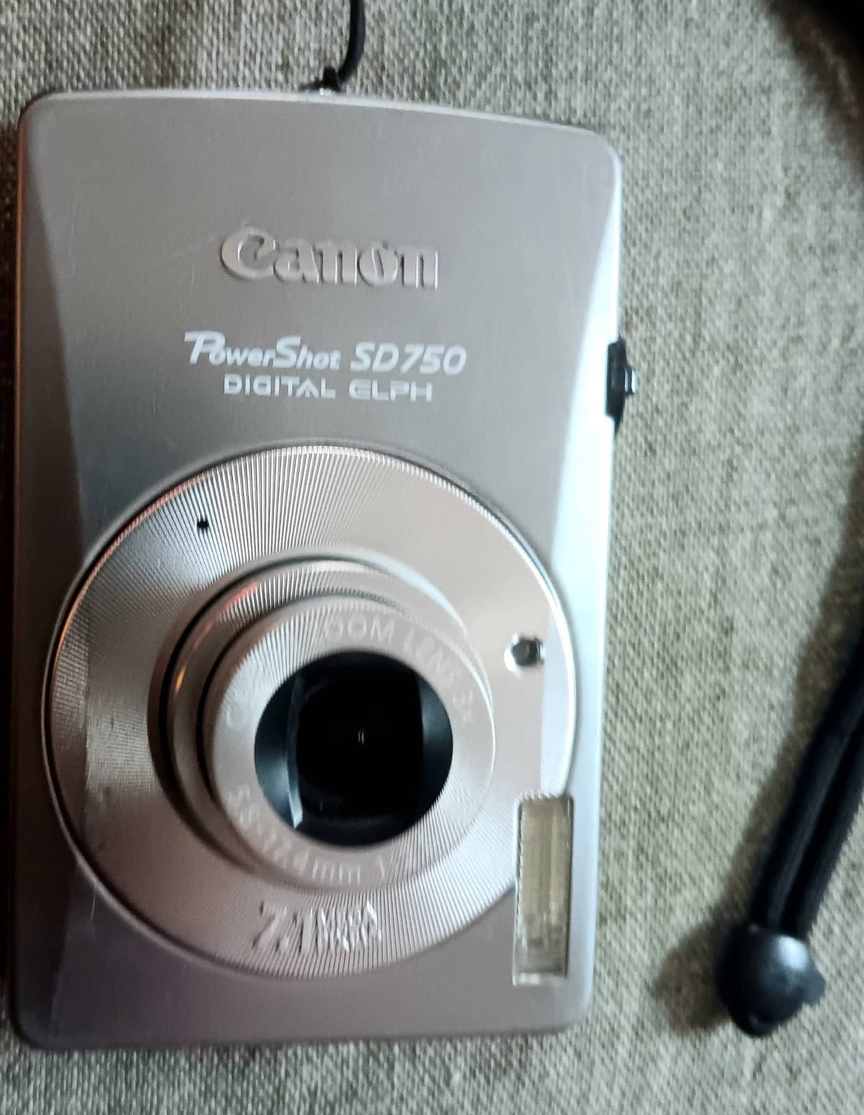 Canon PowerShot SD750 Digital Cameras Silver New Body Only