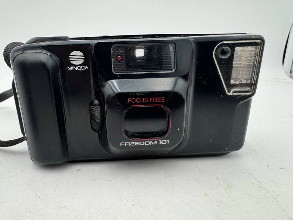 Nikon COOLPIX S220 Digital Cameras Purple New Body Only