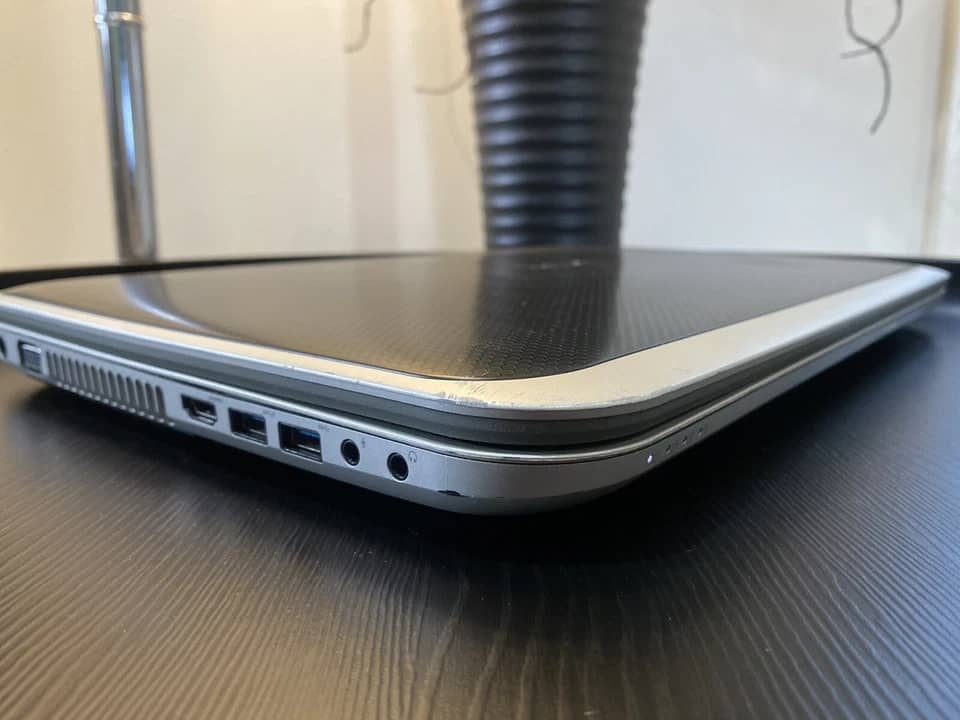 Dell Inspiron 7720 Computers