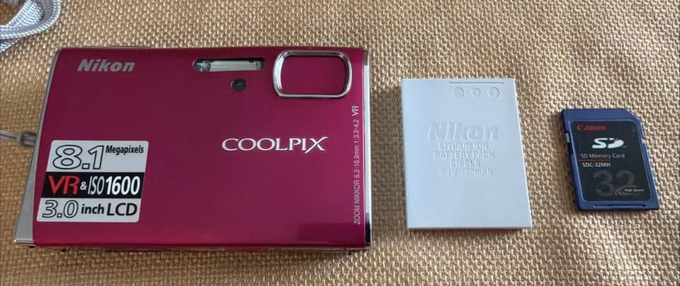 Nikon COOLPIX S51 Digital Cameras Black New Body Only