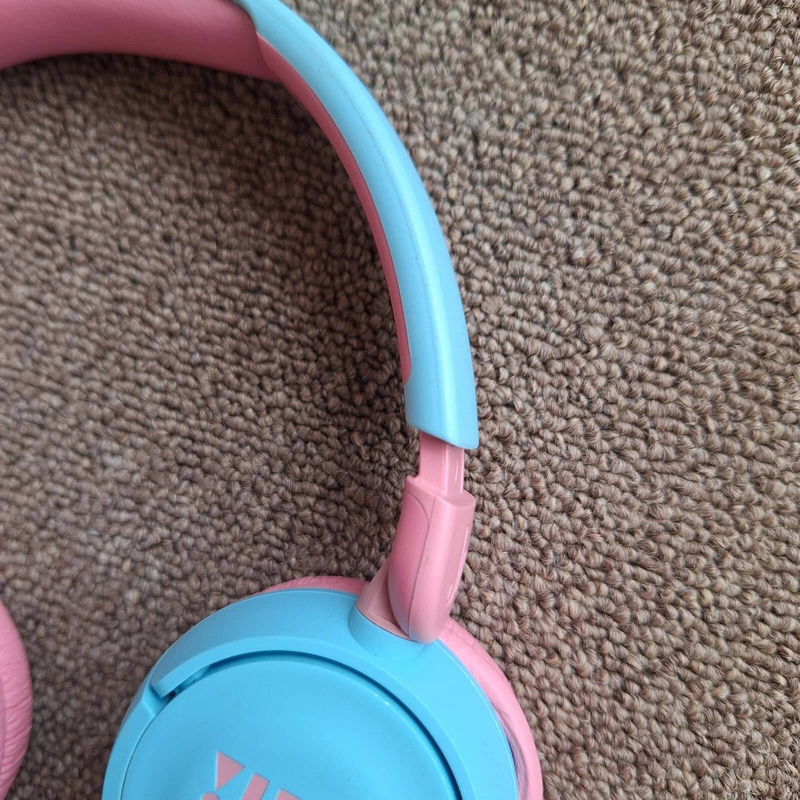 JBL JR 310 Headphones & Earbuds Blue New