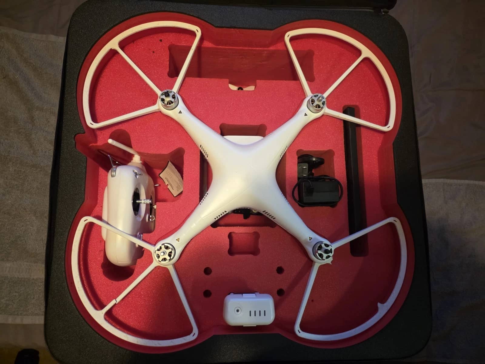 DJI Phantom 2 Quadcopters & Multirotors For parts or not working