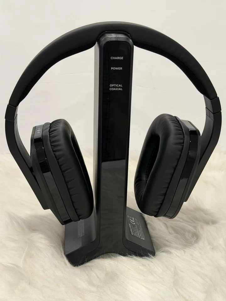 Avantree HT280 Headphones & Earbuds Black New