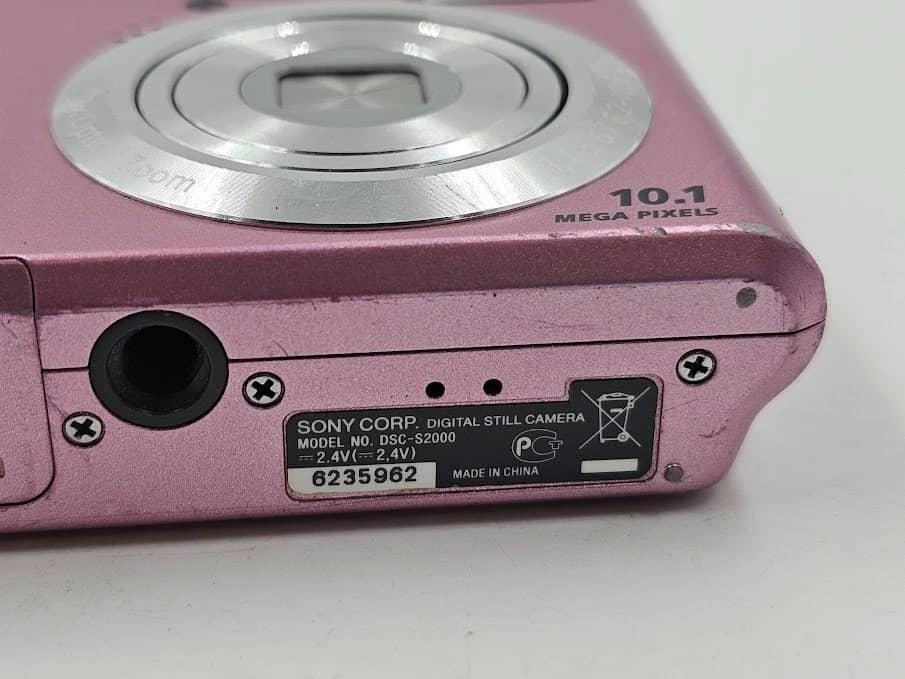 Sony Cyber-shot DSC-S2000 Digital Cameras Gold New Body Only