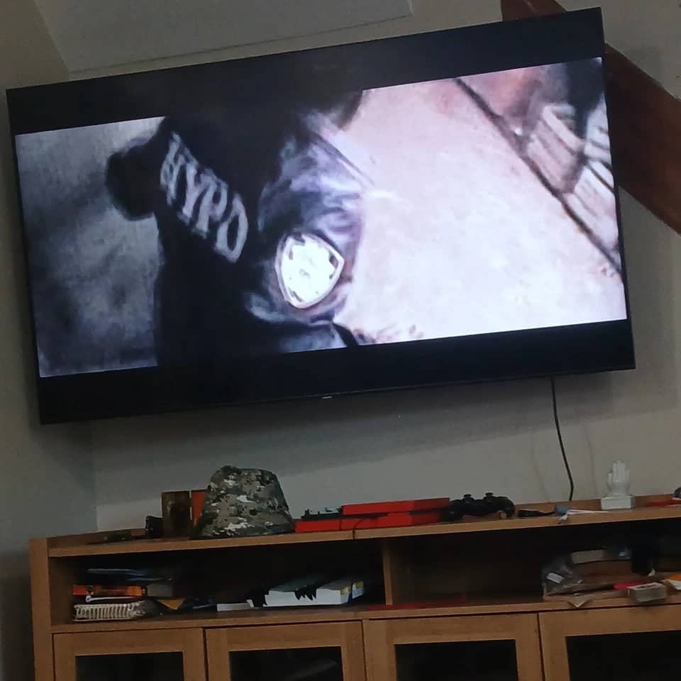 Samsung AU8000W TVs