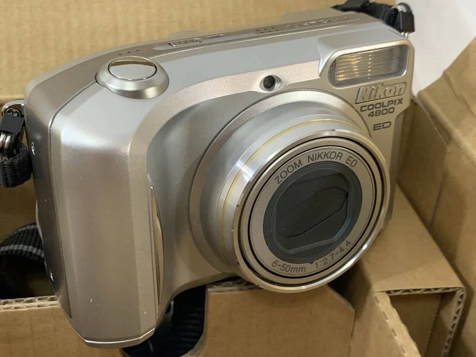 Nikon COOLPIX 4800 Digital Cameras Gray New Body Only